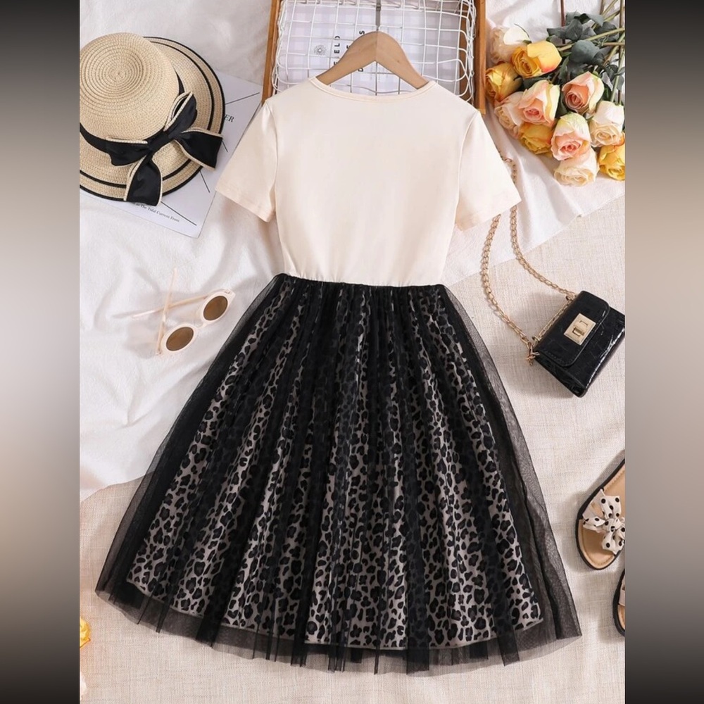 Tween girl contrast mesh dress - Picture 2 of 6
